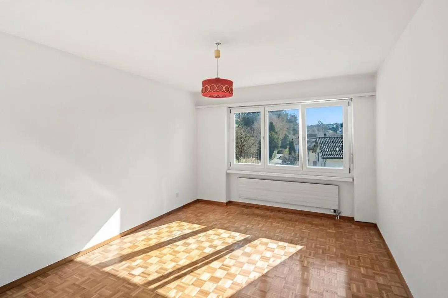 Charming 4½-Room Apartment in Rüti ZH with Great View - Photo 12 of 13