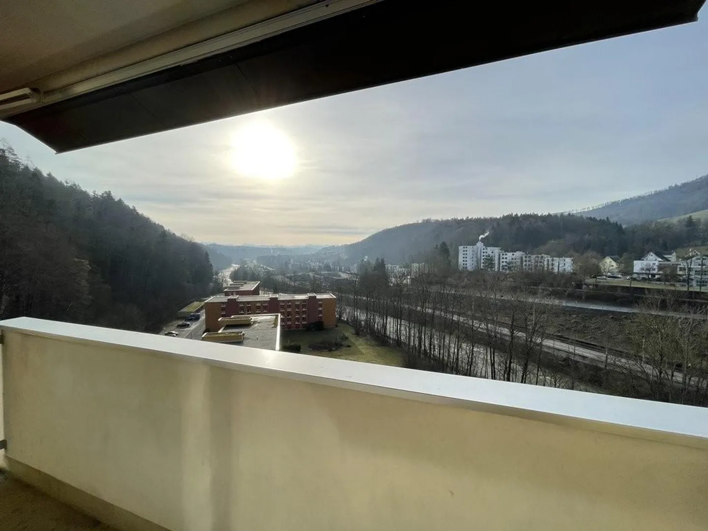 Living in a quiet location in Adliswil - limited until 30.09.2027 - Photo 10 of 11