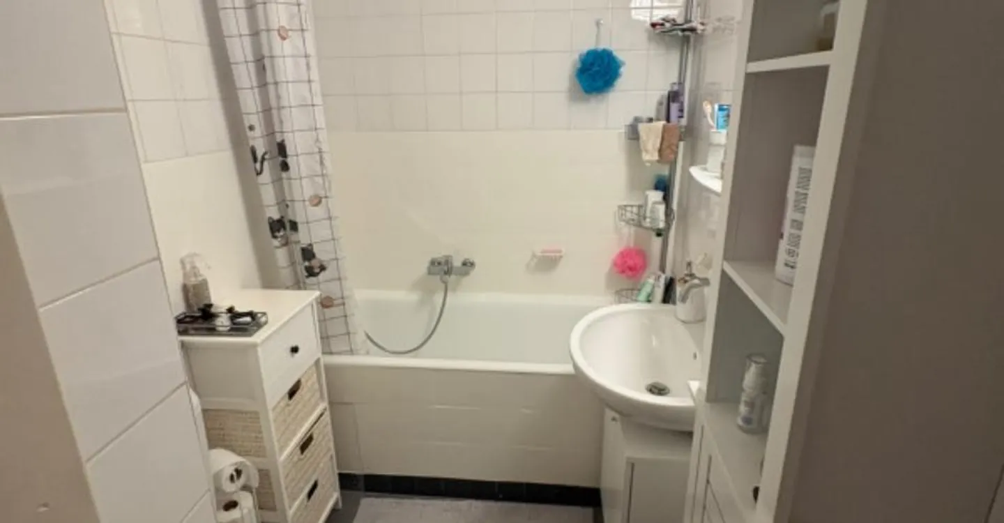 Superb 3-room apartment in Grand Saconnex with parking space - Photo 3 of 7