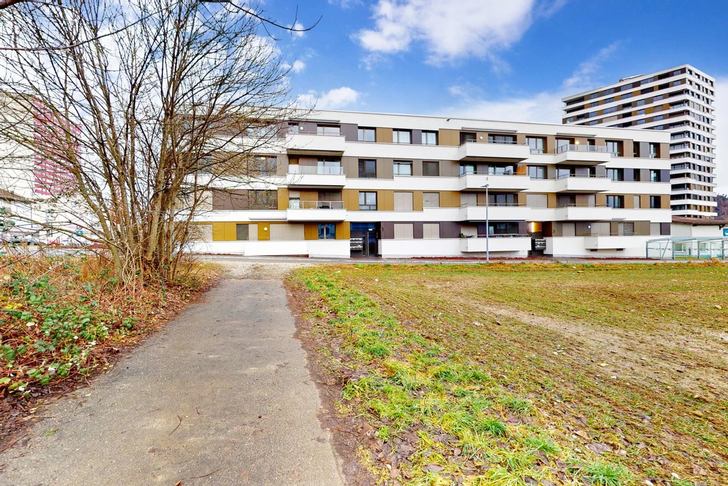 Geräumige Familienwohnung in Spreitenbach - Foto 1 von 6