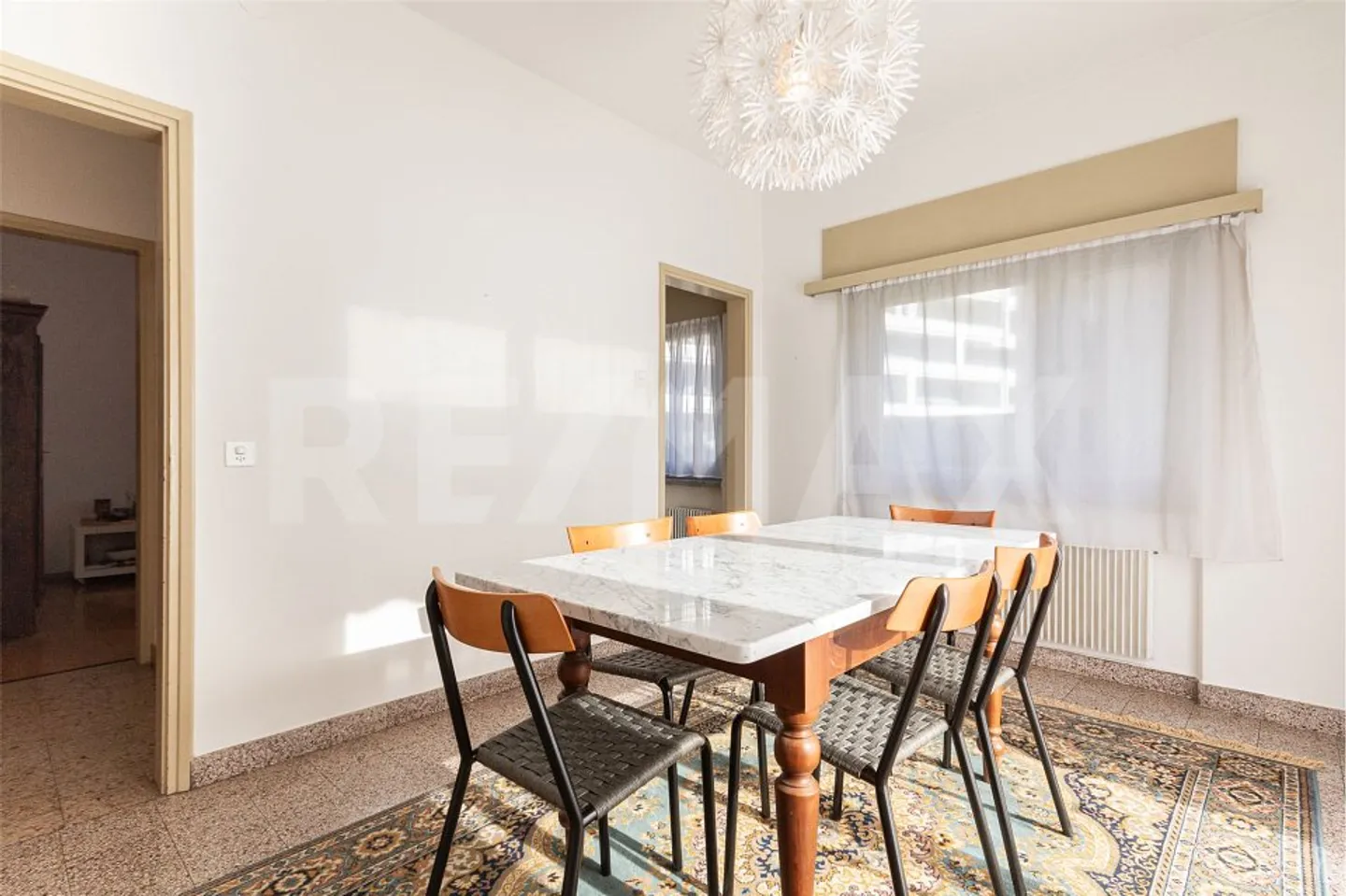 Casa con giardino e garage - Foto 4 di 13