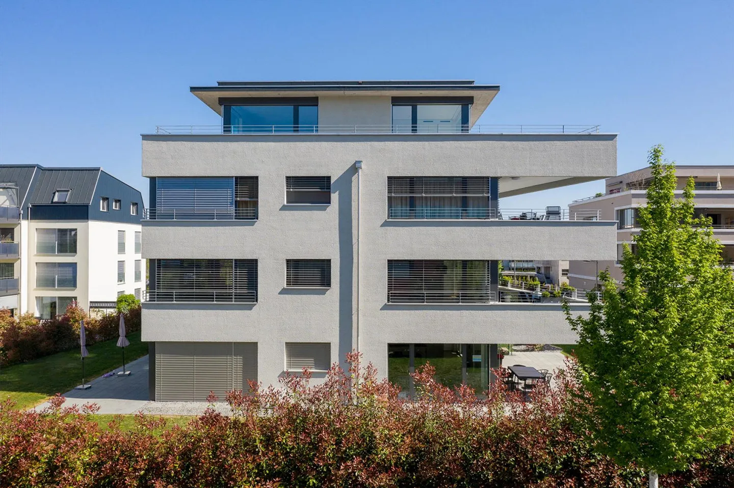 Bright & Modern - 3.5 Room Garden Apartment 87m2 - Photo 3 of 11