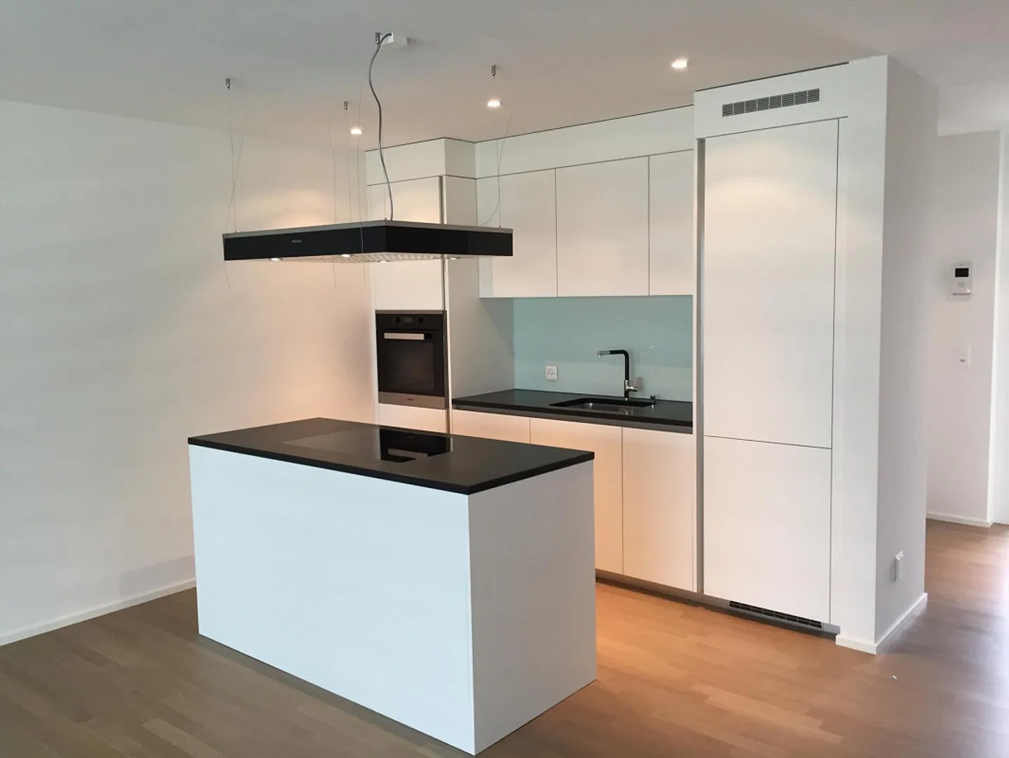 Bright & Modern - 3.5 Room Garden Apartment 87m2 - Photo 6 of 11