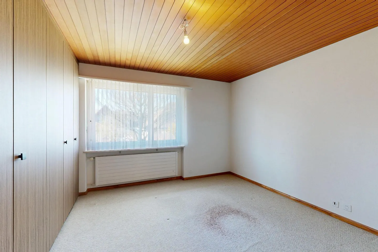 Geräumiges Familienhaus mit Pool - Foto 8 von 14