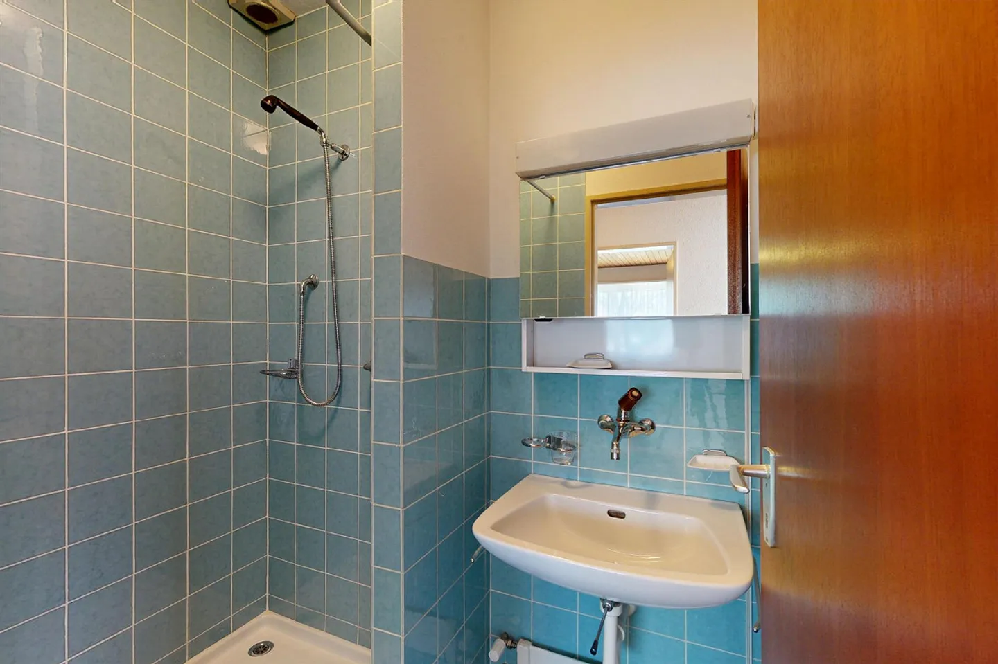 Geräumiges Familienhaus mit Pool - Foto 11 von 14