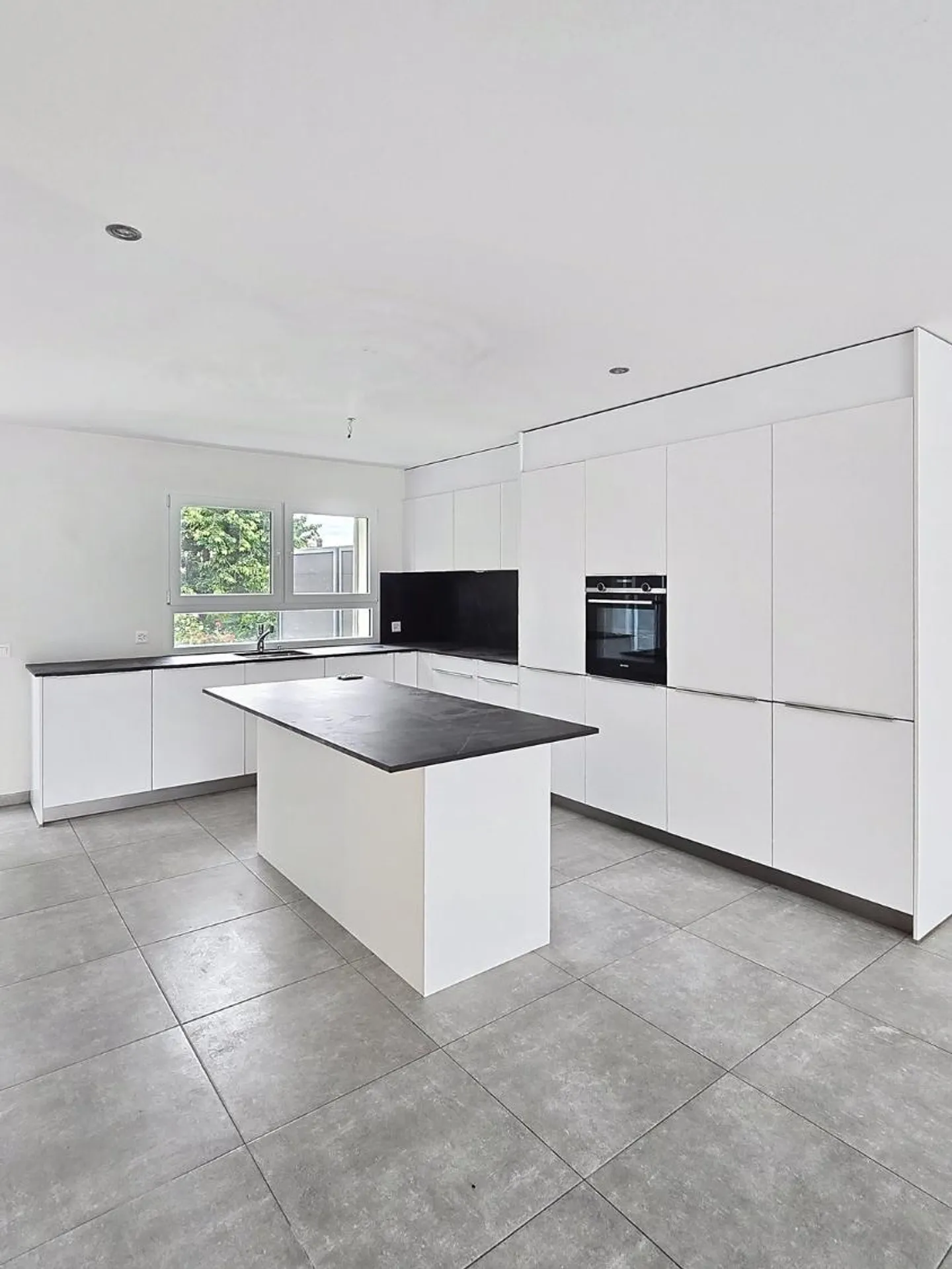 Pretty 4.5-room villa for rent in Grolley - Photo 1 of 6