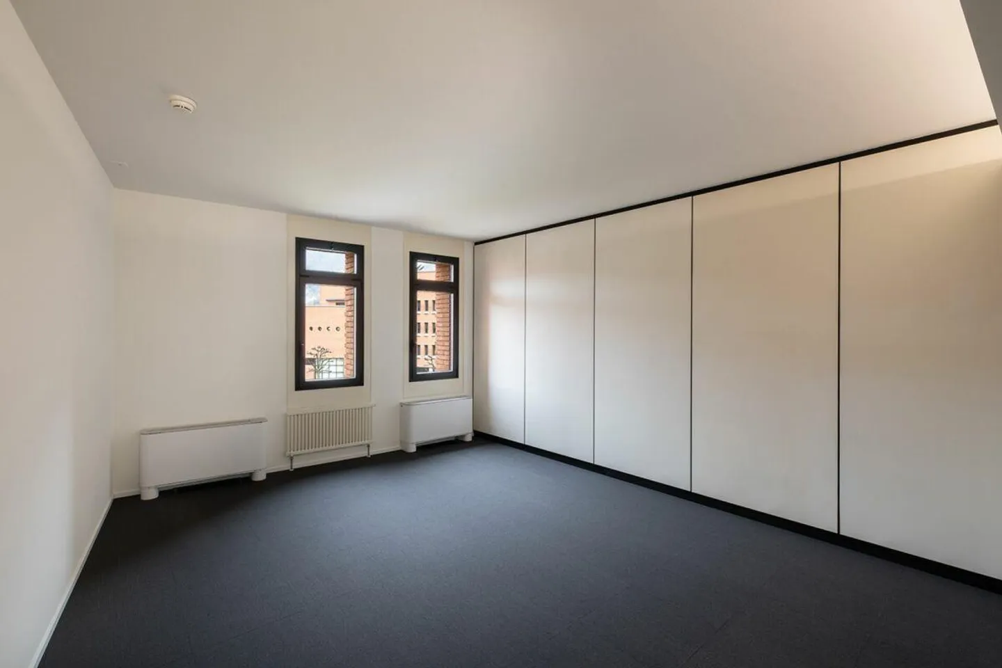 Bureaux de différentes tailles, divisibles, dans un emplacement fonctionnel et prestigieux - Photo 12 sur 17