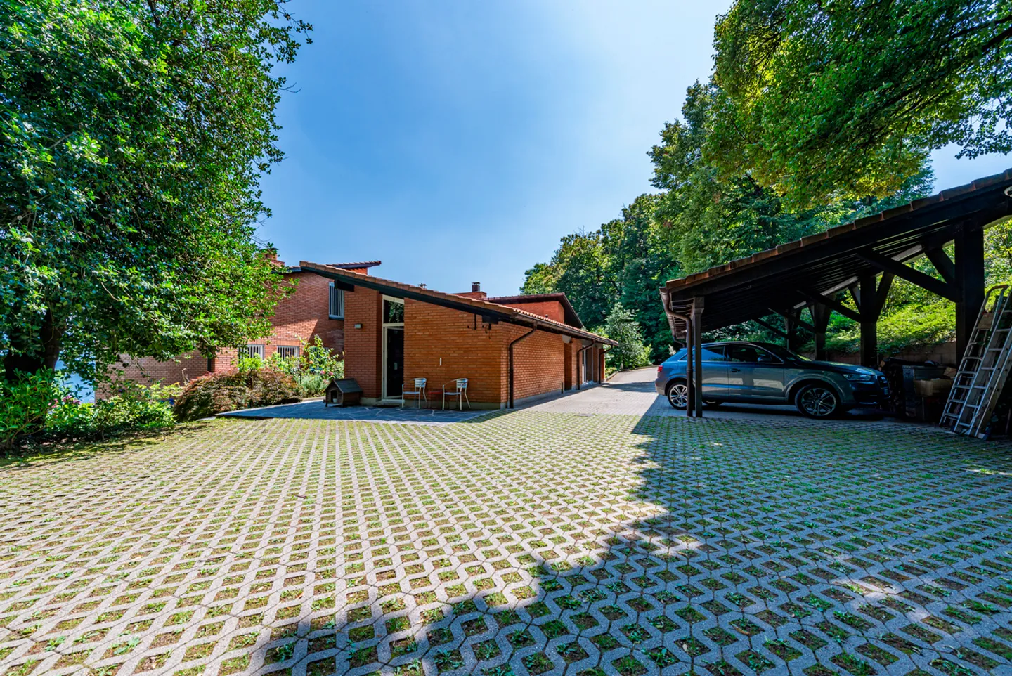 Villa architecturale avec vue sur le lac - Photo 20 sur 30