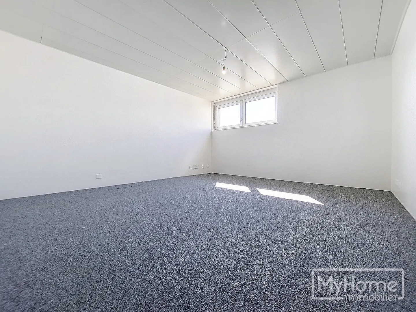 Bureau lumineux de 265m2 - Photo 4 sur 5