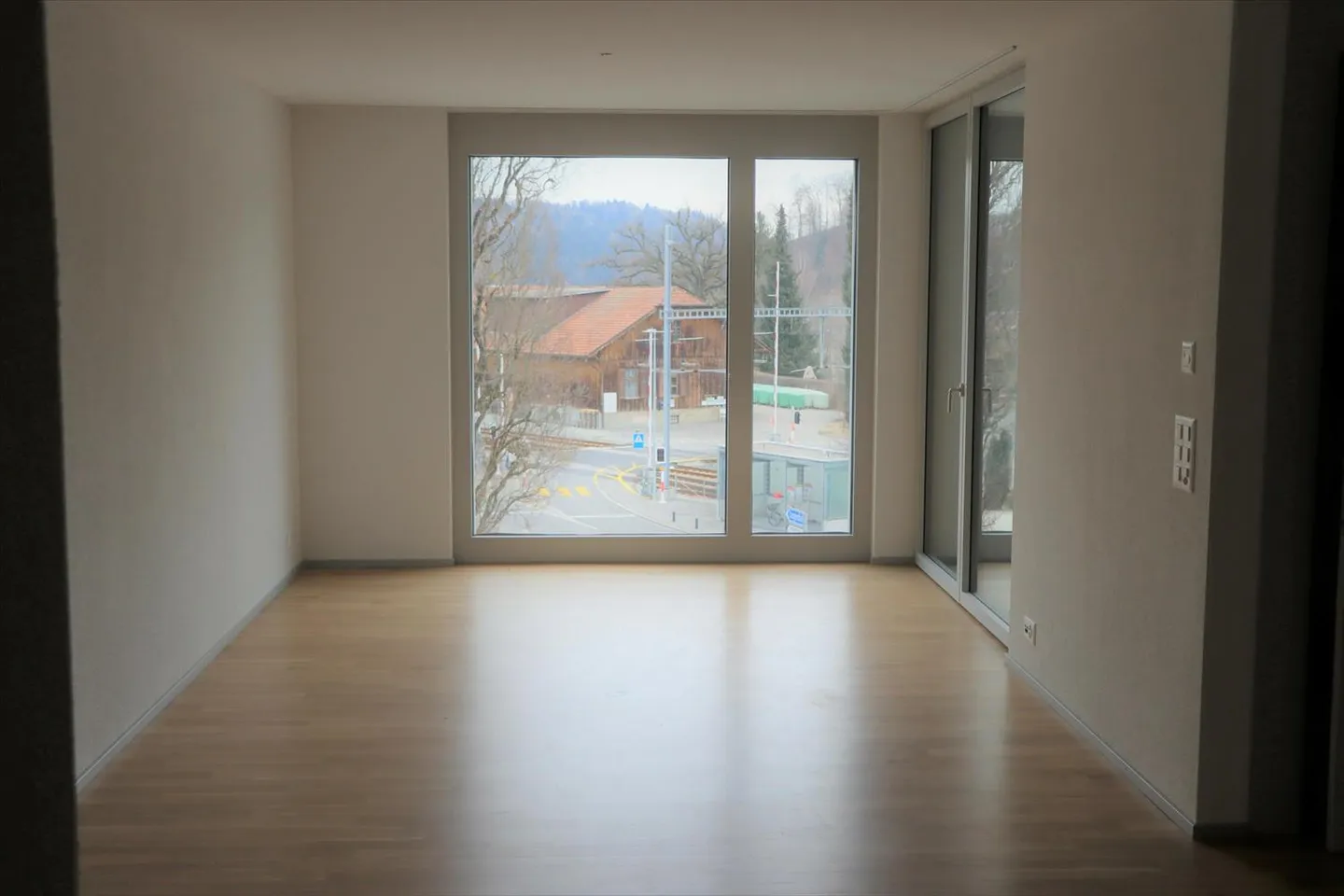 Moderne Wohnung an bester Lage beim Bahnhof - Foto 2 von 9