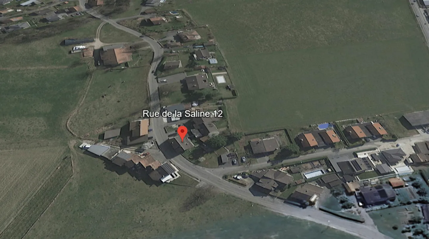 Maison à 2 appartements avec véranda, jardin, garage : rénovations à prévoir - Photo 9 sur 13