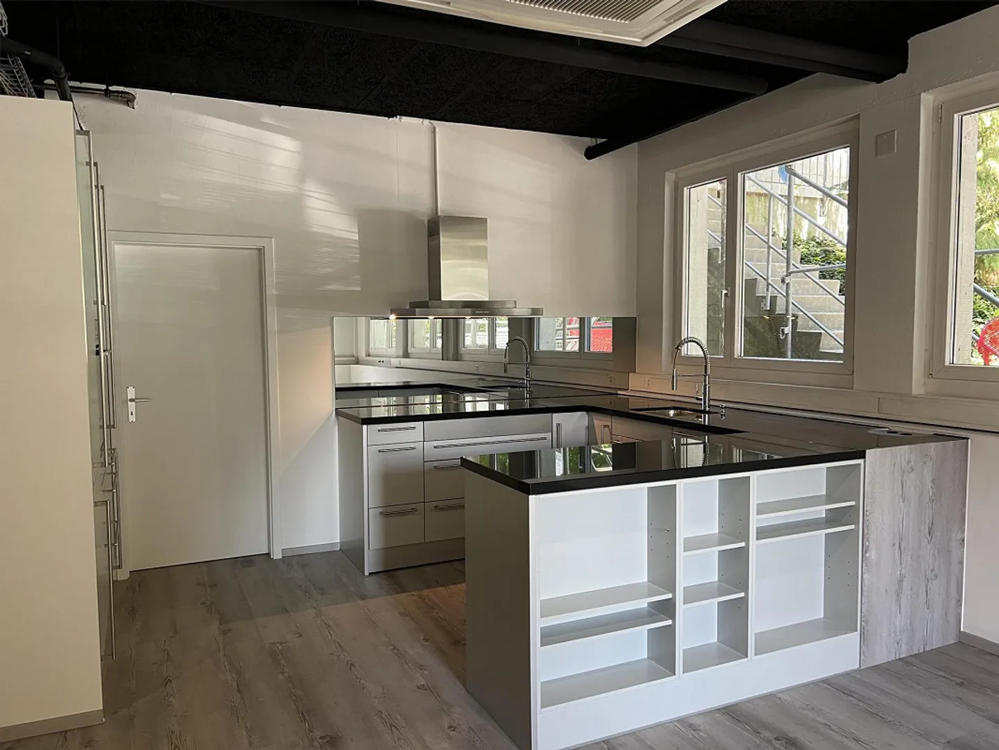 80m2 commercial space for rent in Stallikon - Photo 4 of 8