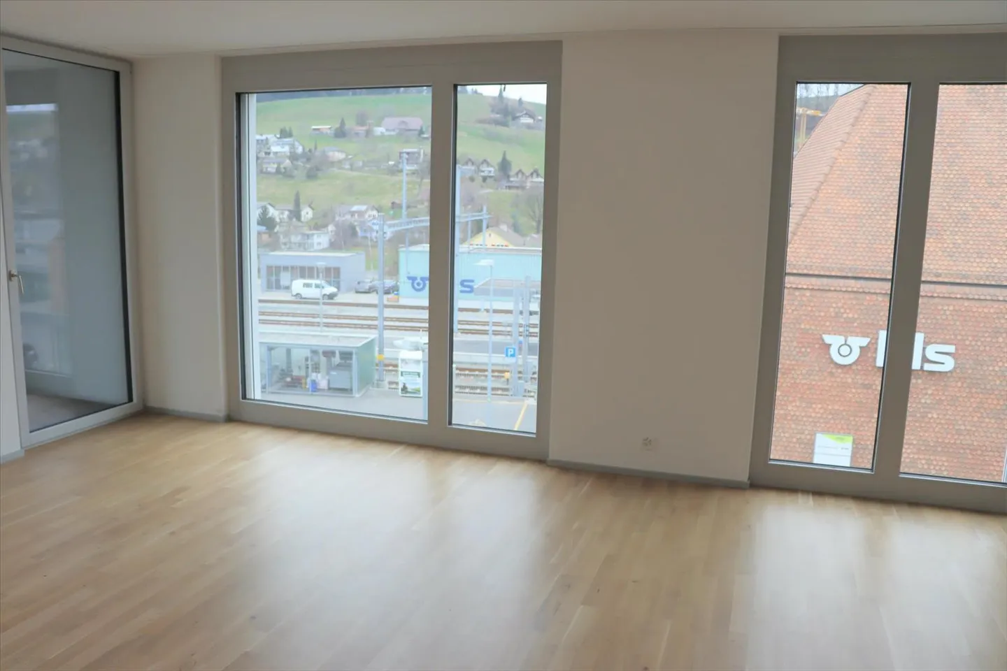 Moderne Wohnung an bester Lage beim Bahnhof - Foto 6 von 9