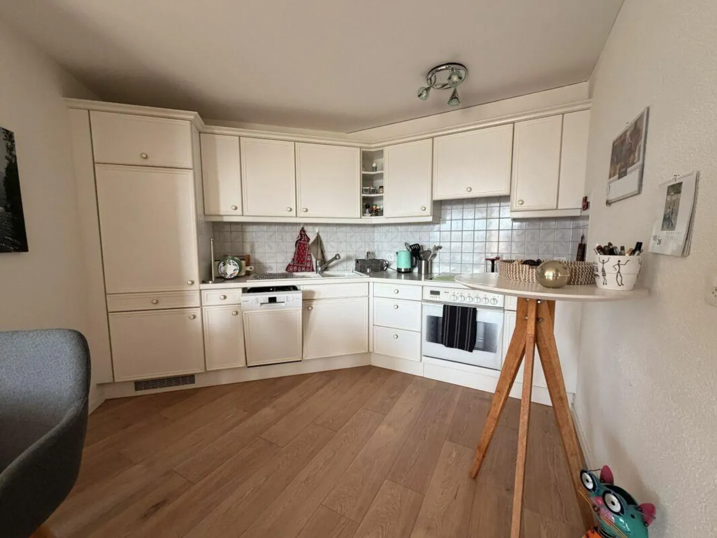 Charming 2 ½-room apartment in an attractive and sunny residential area - Photo 3 of 8