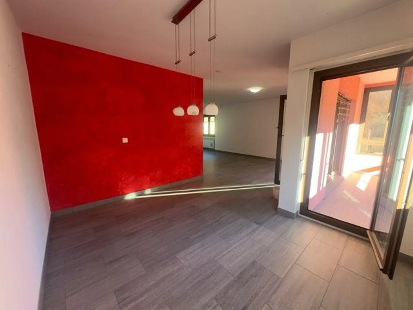 Großartige Investition für Einkommen, atemberaubende 4,5 Zimmer renoviert - Foto 2 von 14