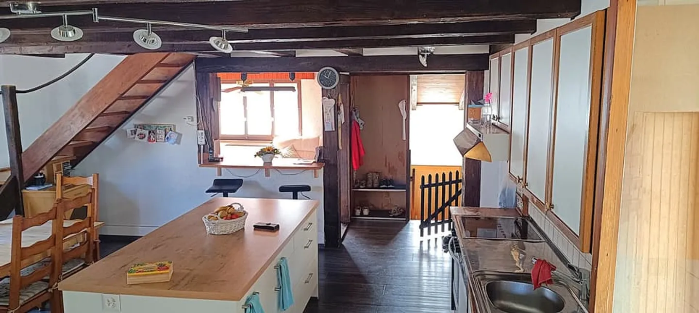 Maison à 2 appartements avec véranda, jardin, garage : rénovations à prévoir - Photo 13 sur 13