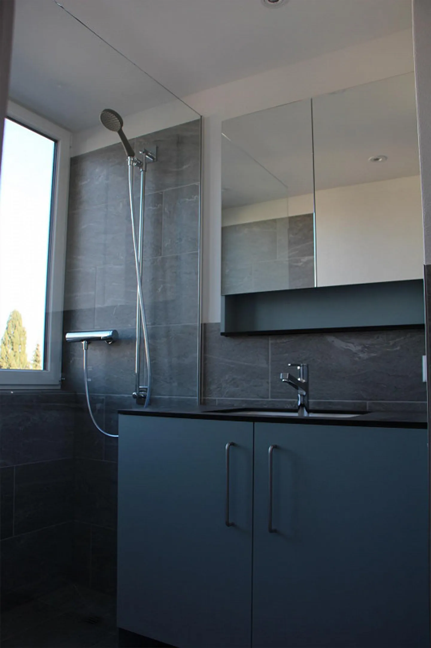 Renovated Attic Apartment - Photo 4 of 6