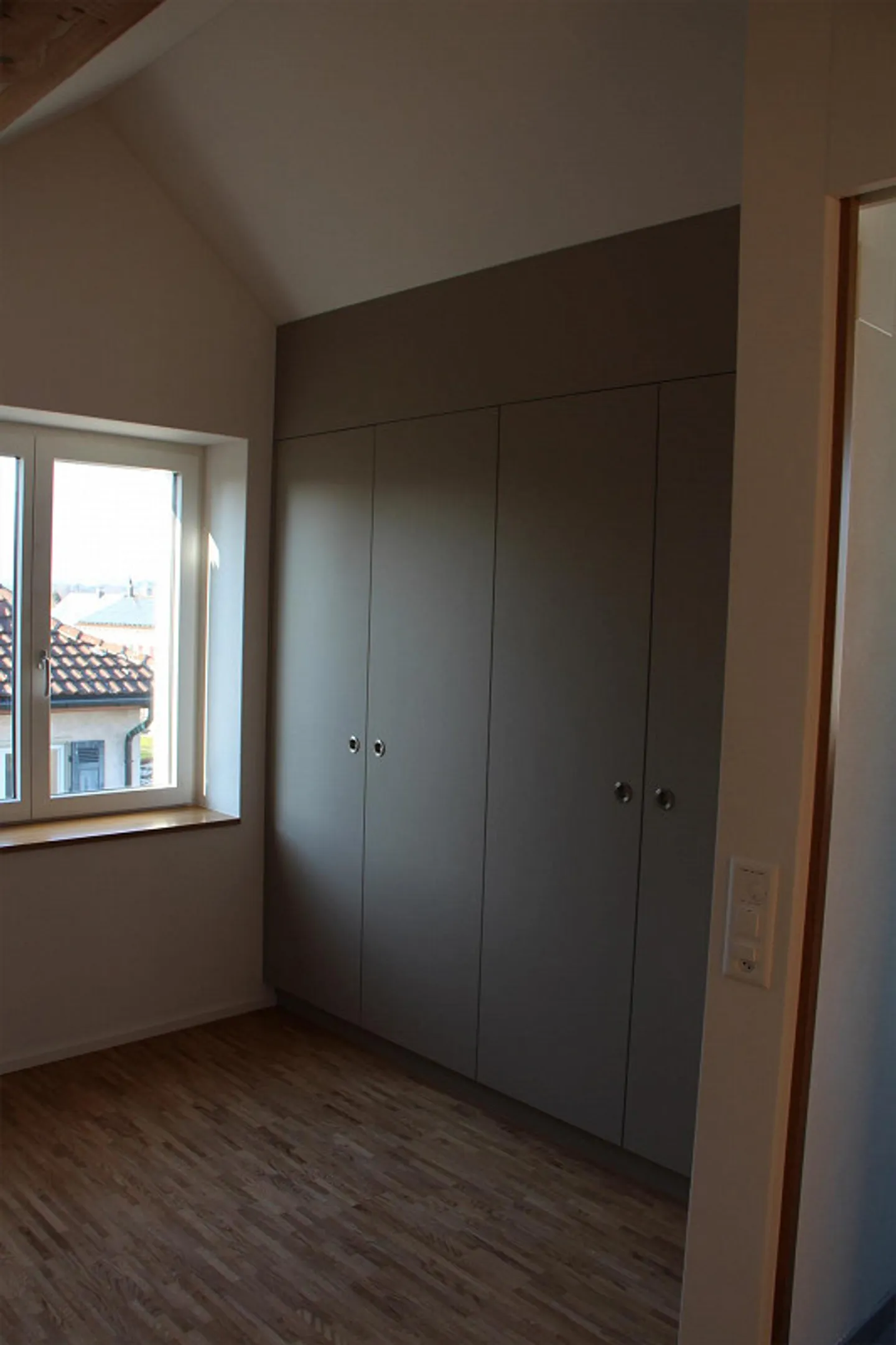 Renovated Attic Apartment - Photo 5 of 6