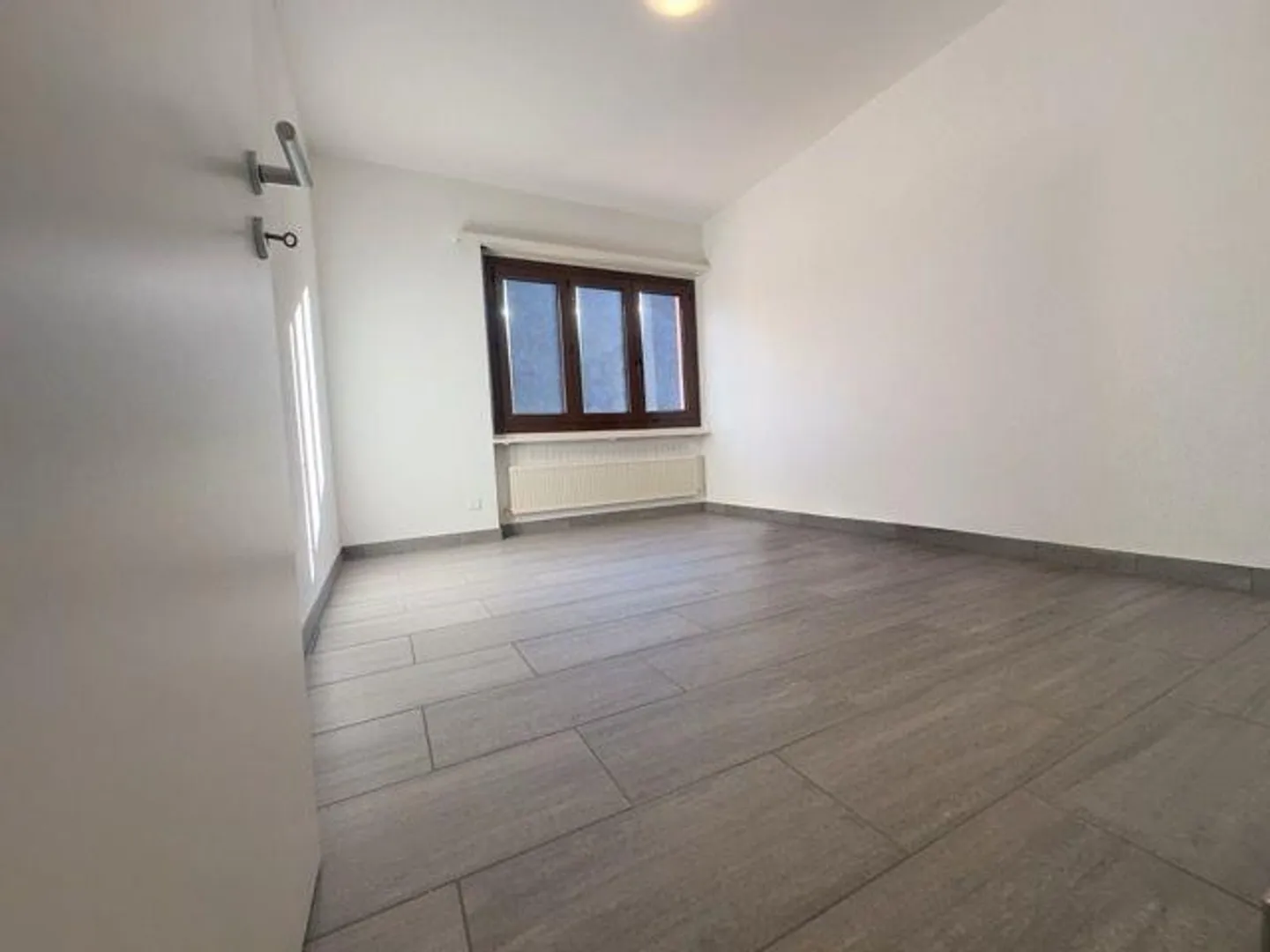 Großartige Investition für Einkommen, atemberaubende 4,5 Zimmer renoviert - Foto 12 von 14