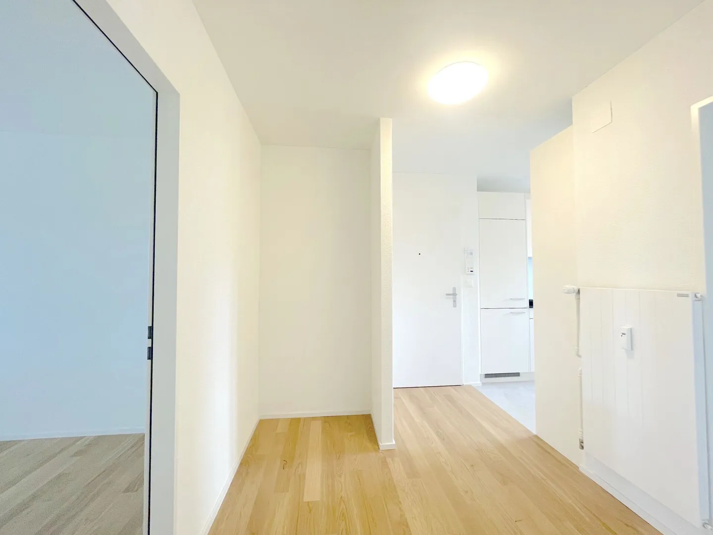 CENTRAL - MODERNE - ATTRAYANTE - Photo 2 sur 9