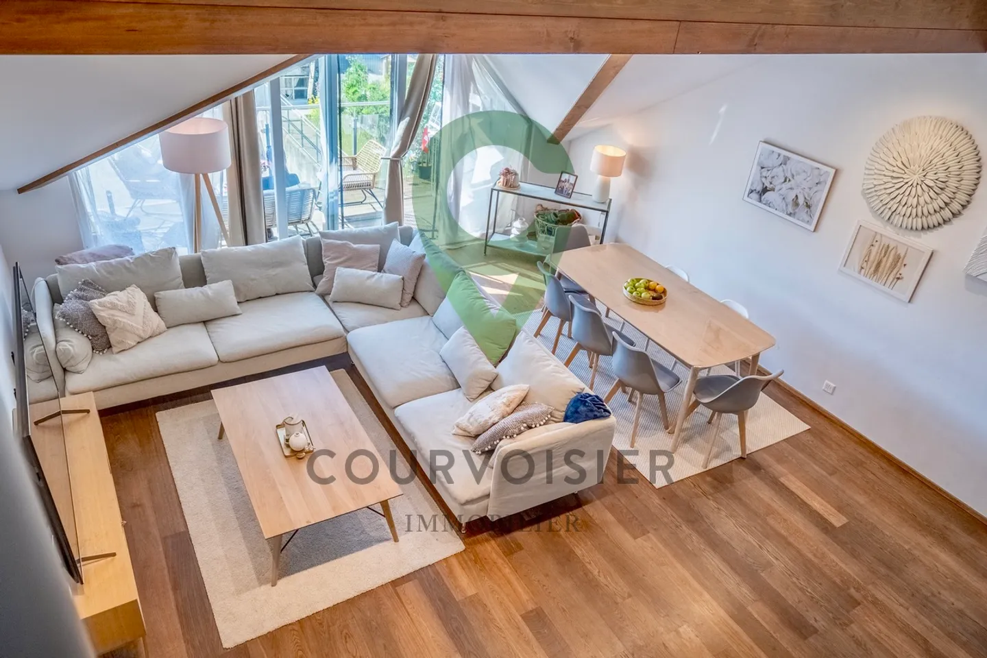 Magnificent 5.5-room apartment - Photo 2 of 10