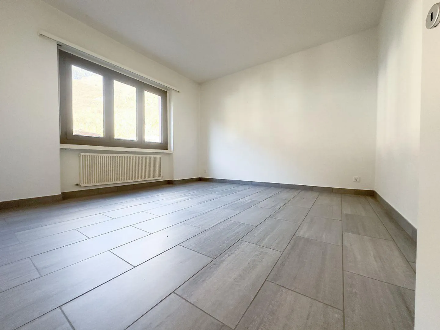 Großartige Investition für Einkommen, atemberaubende 4,5 Zimmer renoviert - Foto 14 von 14