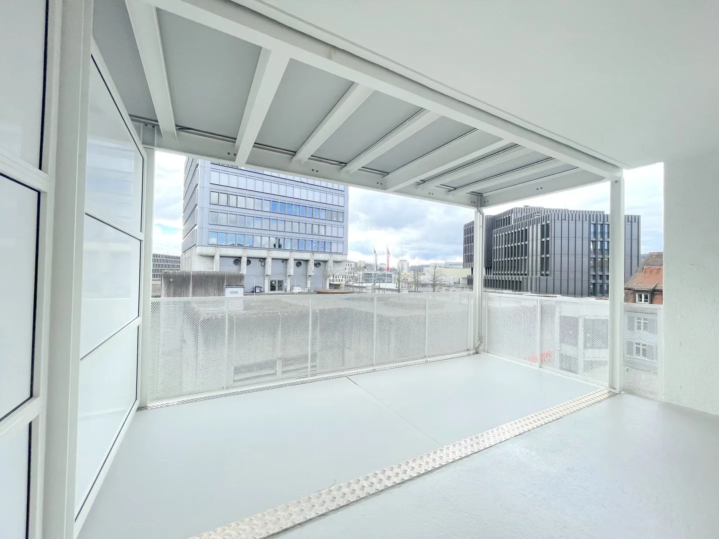 CENTRAL - MODERNE - ATTRAYANTE - Photo 7 sur 9