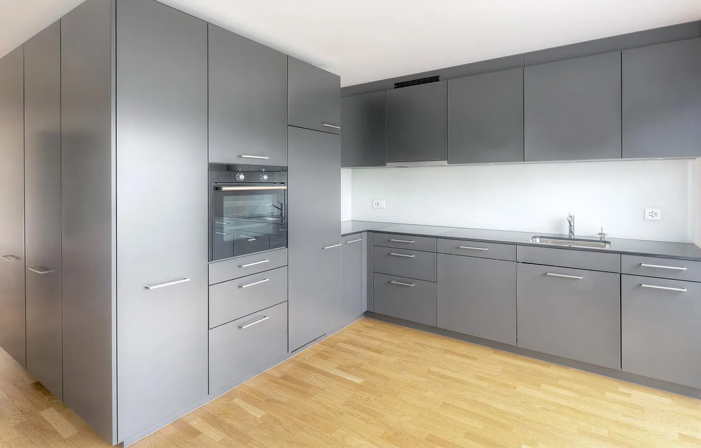Apartment for rent - Photo 2 of 5