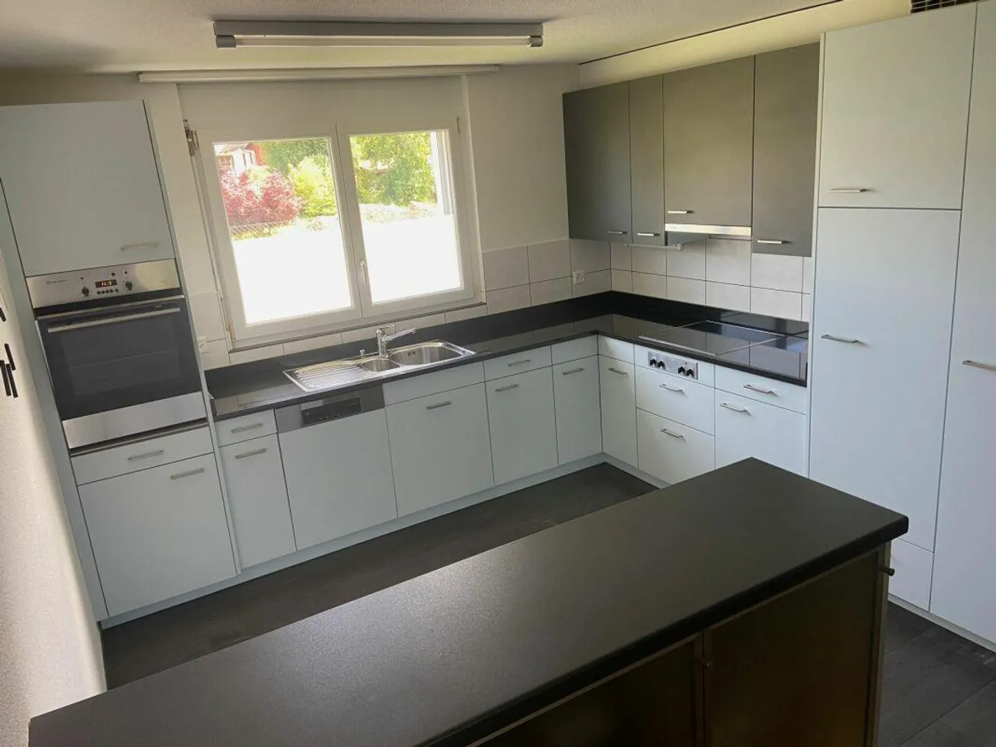 Charmante Wohnung mit Sitzplatz - Foto 2 von 6
