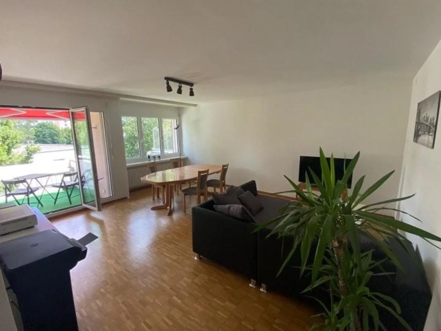 Ampio appartamento di 3.5 stanze a Zurigo - Foto 3 di 5