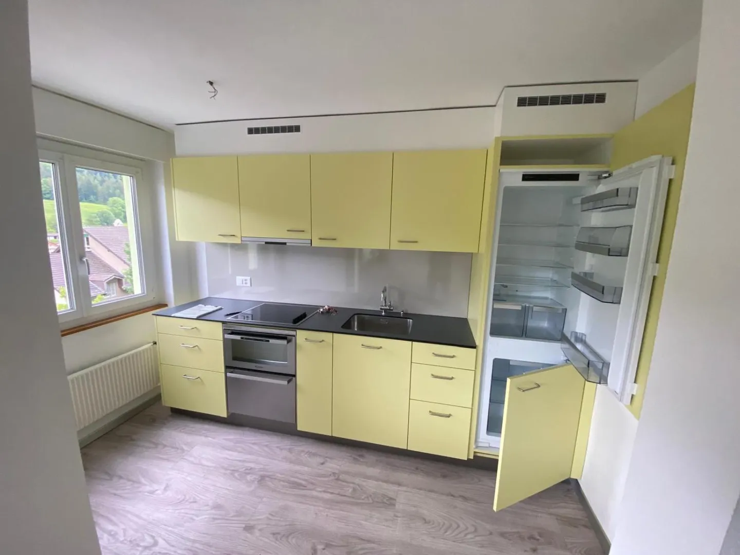 In affitto: Appartamento accessibile di 2,5 stanze con balcone - Clef 43 (Ref. 1033) - Foto 2 di 9
