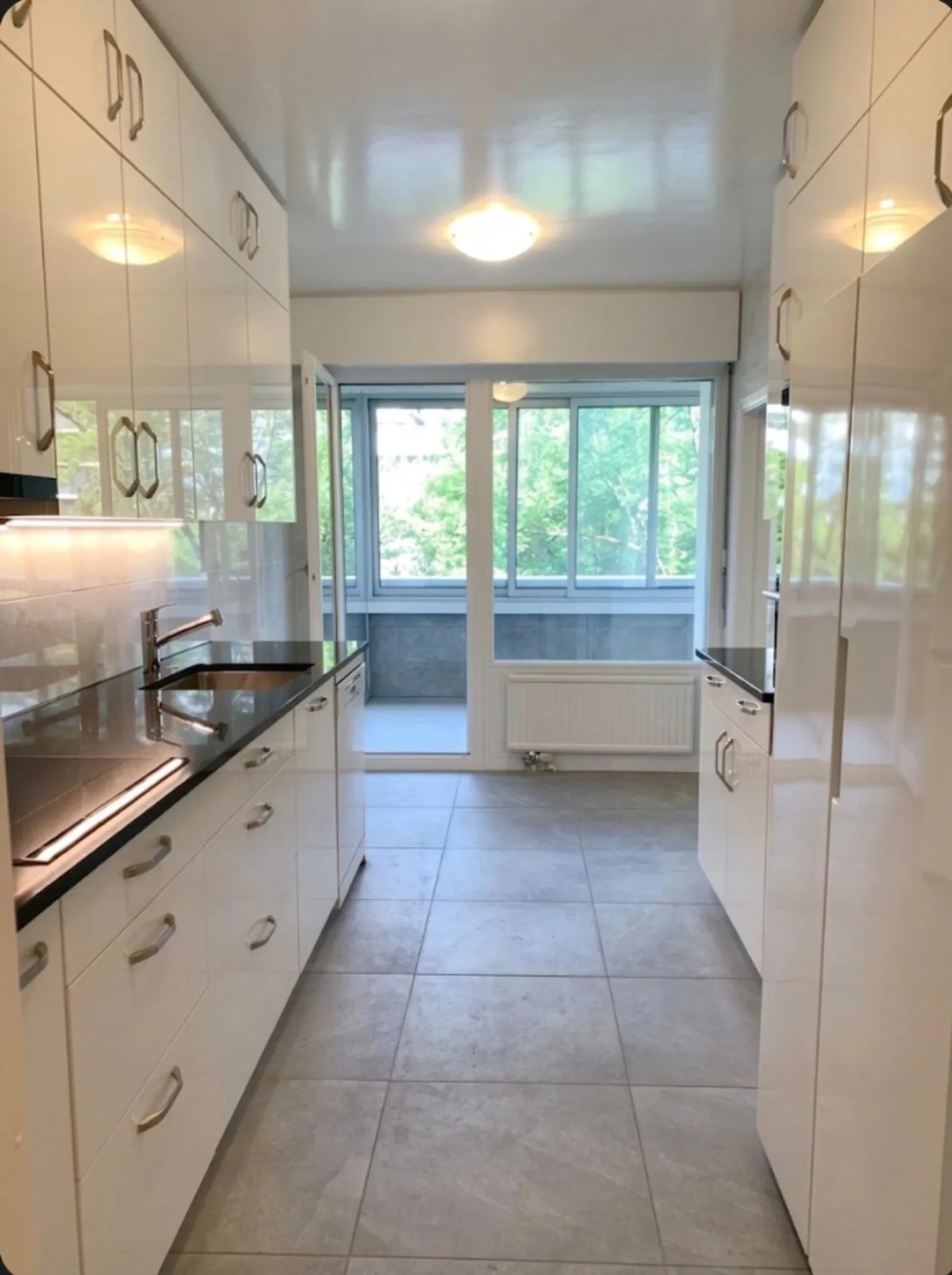 Appartement Moderne et Lumineux à Chêne-Bougeries - Photo 6 of 13