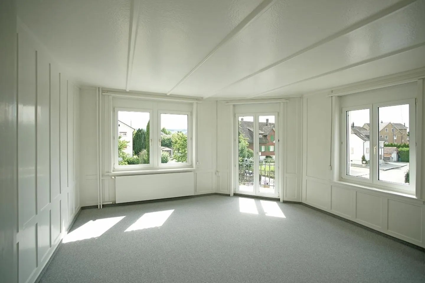 Belle appartement ancien de 4 pièces avec poste de gardien - Photo 4 sur 18