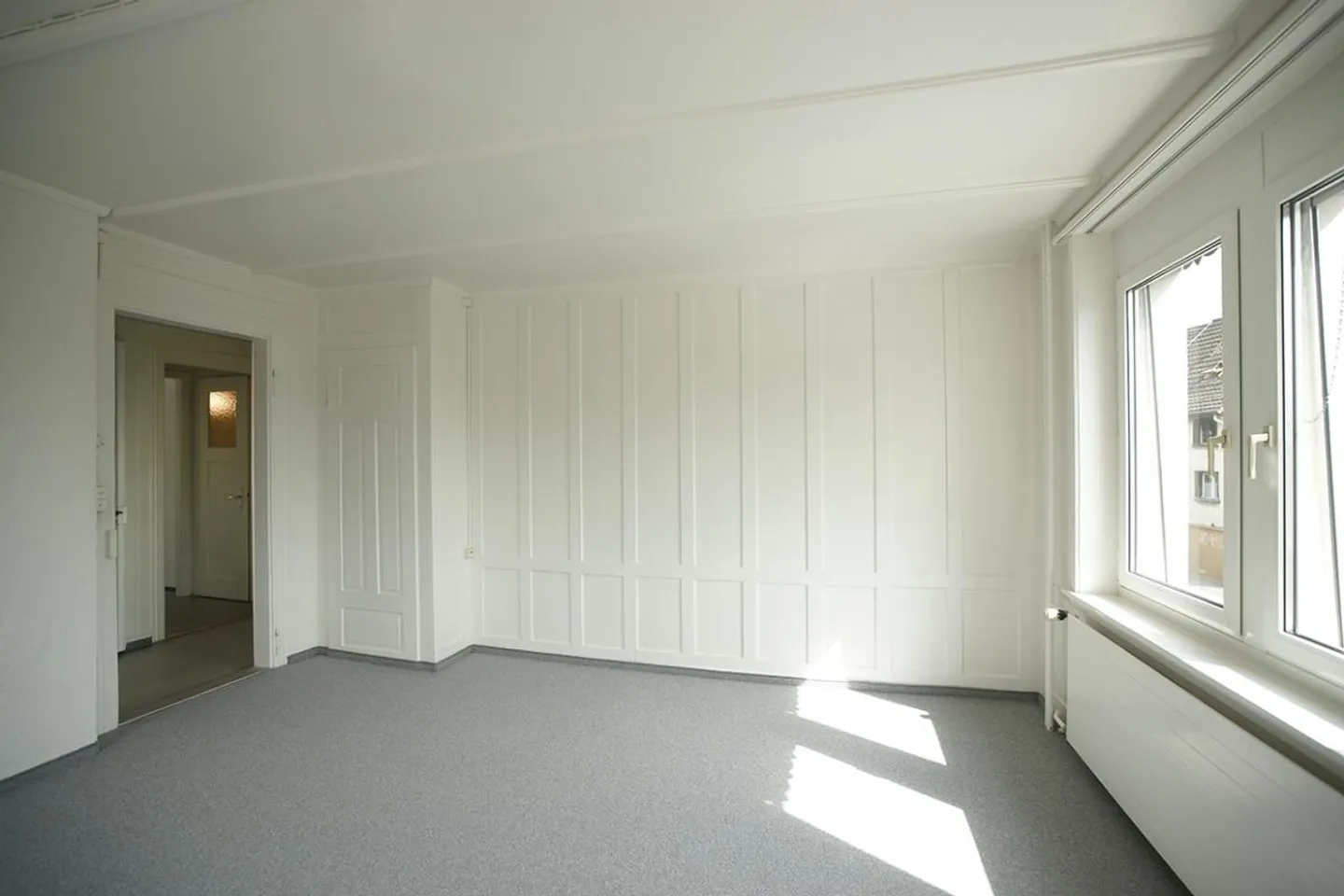 Belle appartement ancien de 4 pièces avec poste de gardien - Photo 6 sur 18