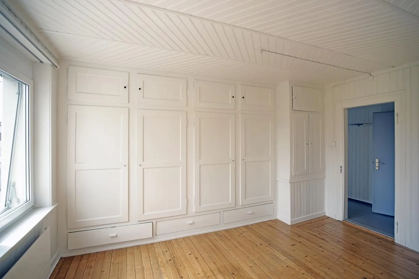 Belle appartement ancien de 4 pièces avec poste de gardien - Photo 7 sur 18