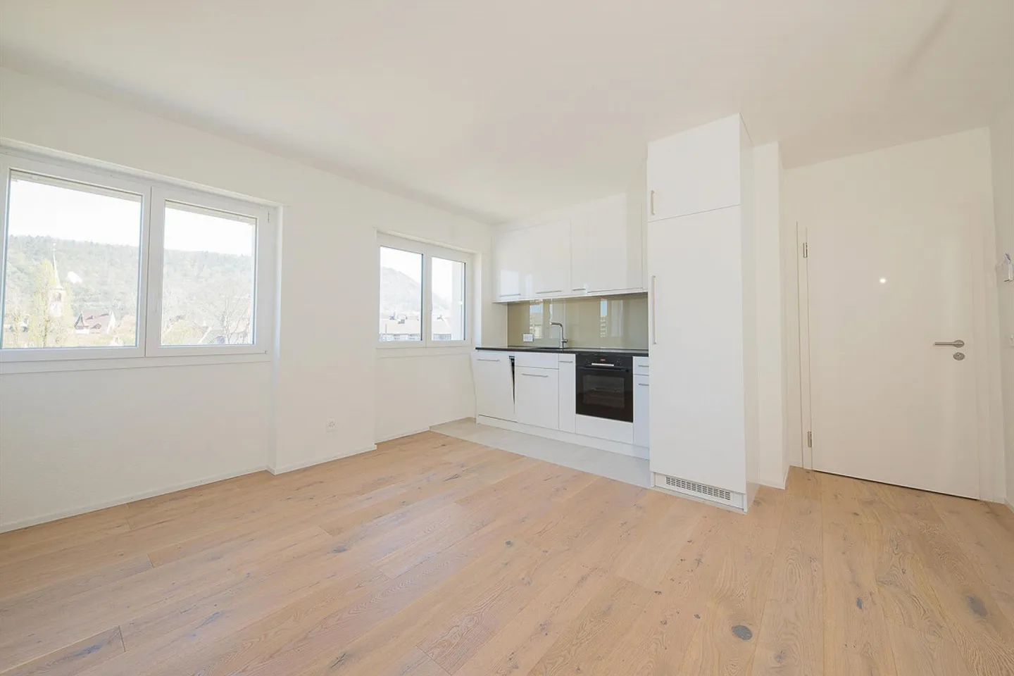 Appartamento ristrutturato di 4,5 stanze con vista - Foto 4 di 7
