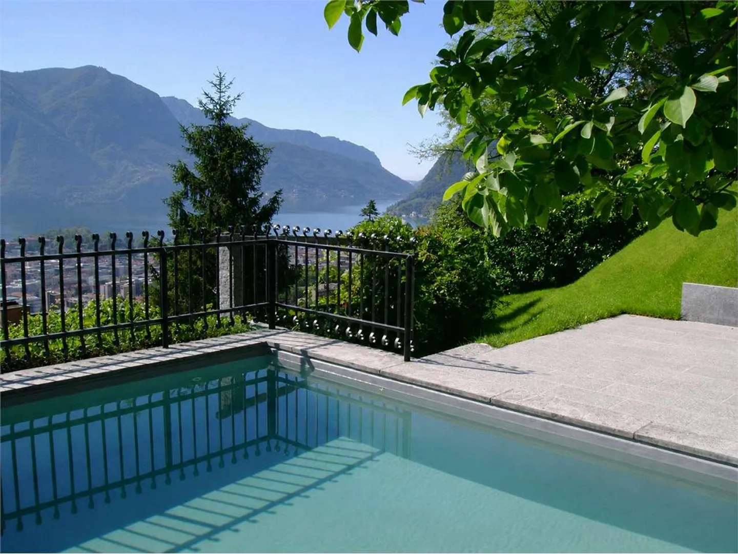 Villa mit Pool - Photo 1 sur 13
