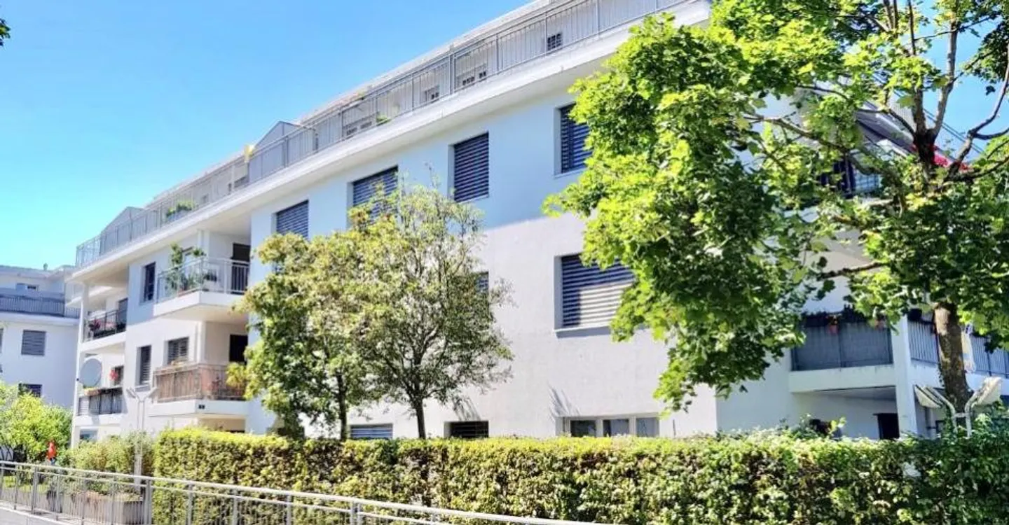 Spacious Apartment with Balcony - Photo 1 of 6