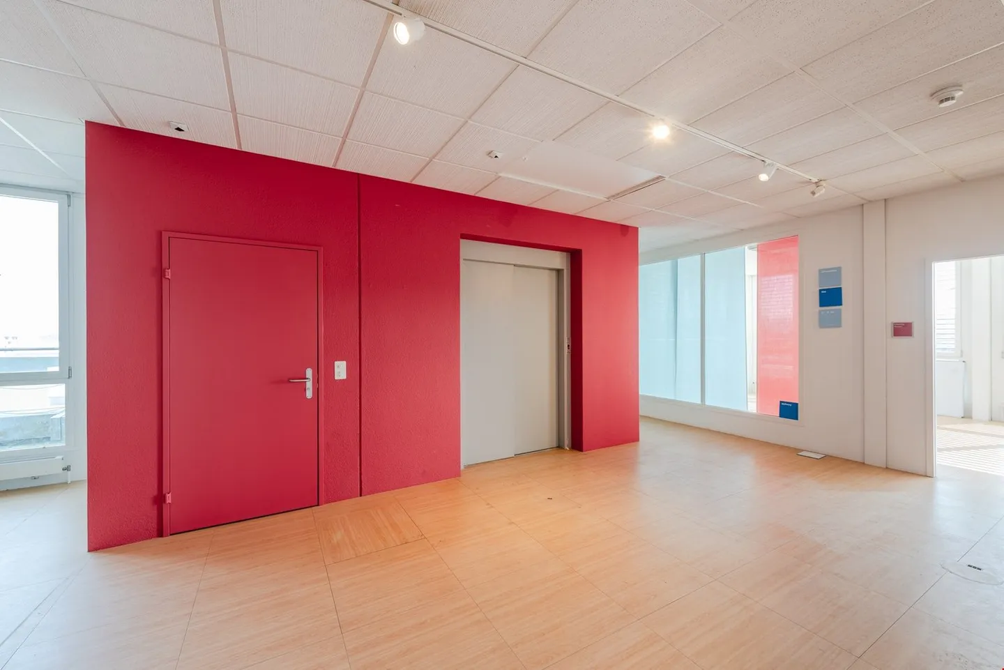 Pour votre vision - Espaces de bureau au dernier étage pour votre succès ! - Photo 2 sur 9