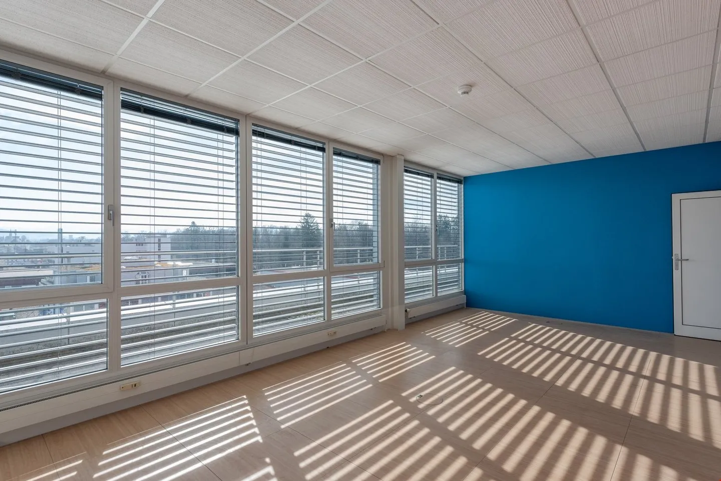 Pour votre vision - Espaces de bureau au dernier étage pour votre succès ! - Photo 4 sur 9