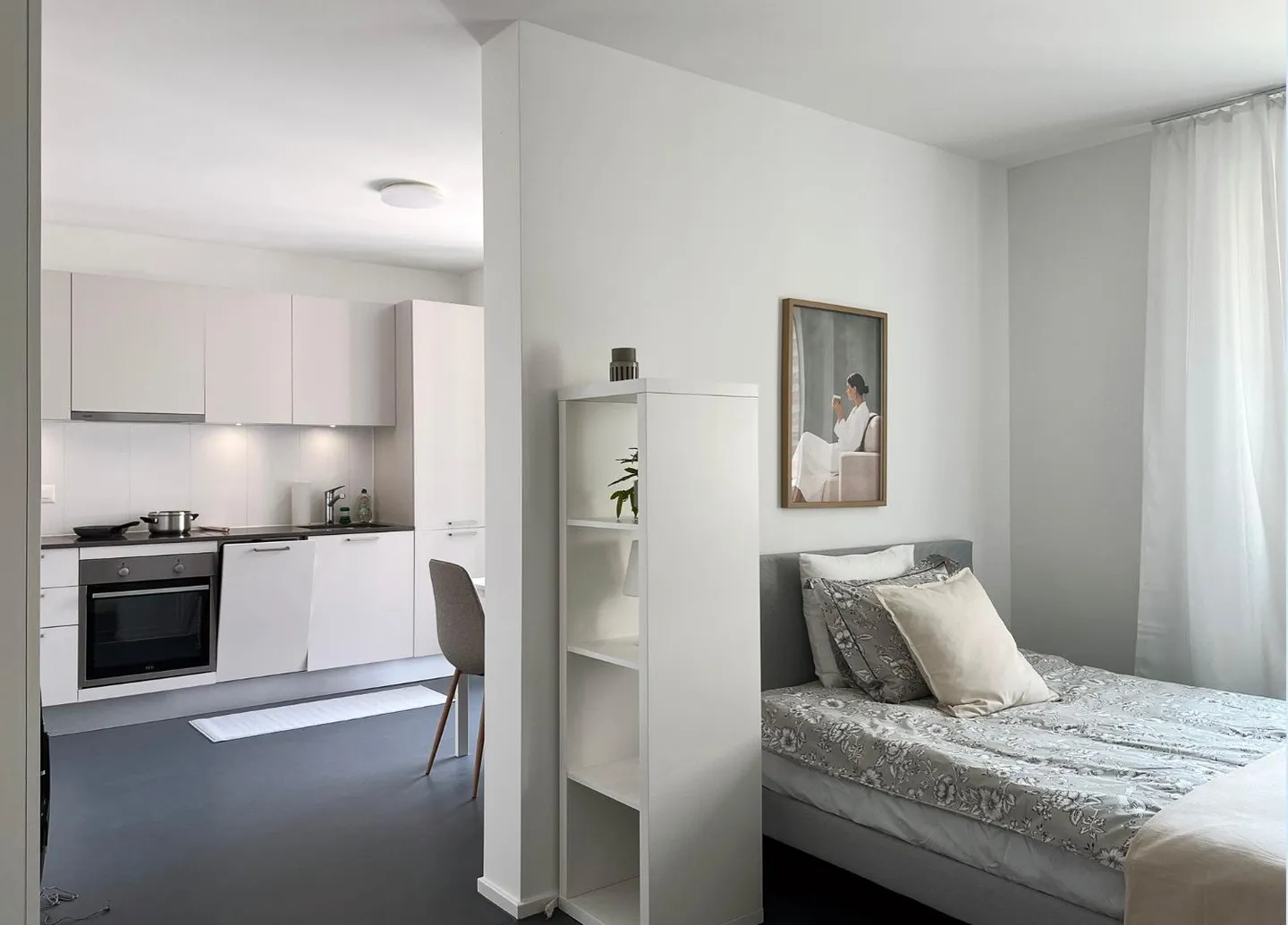 Elegant 1.5-room apartment furnished - Photo 9 of 9