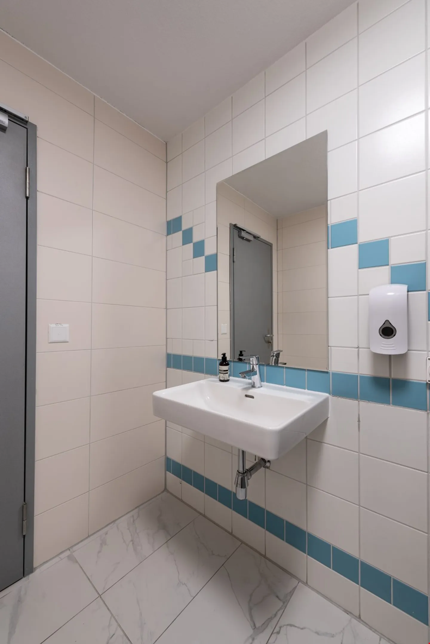 Pour votre vision - Espaces de bureau au dernier étage pour votre succès ! - Photo 9 sur 9