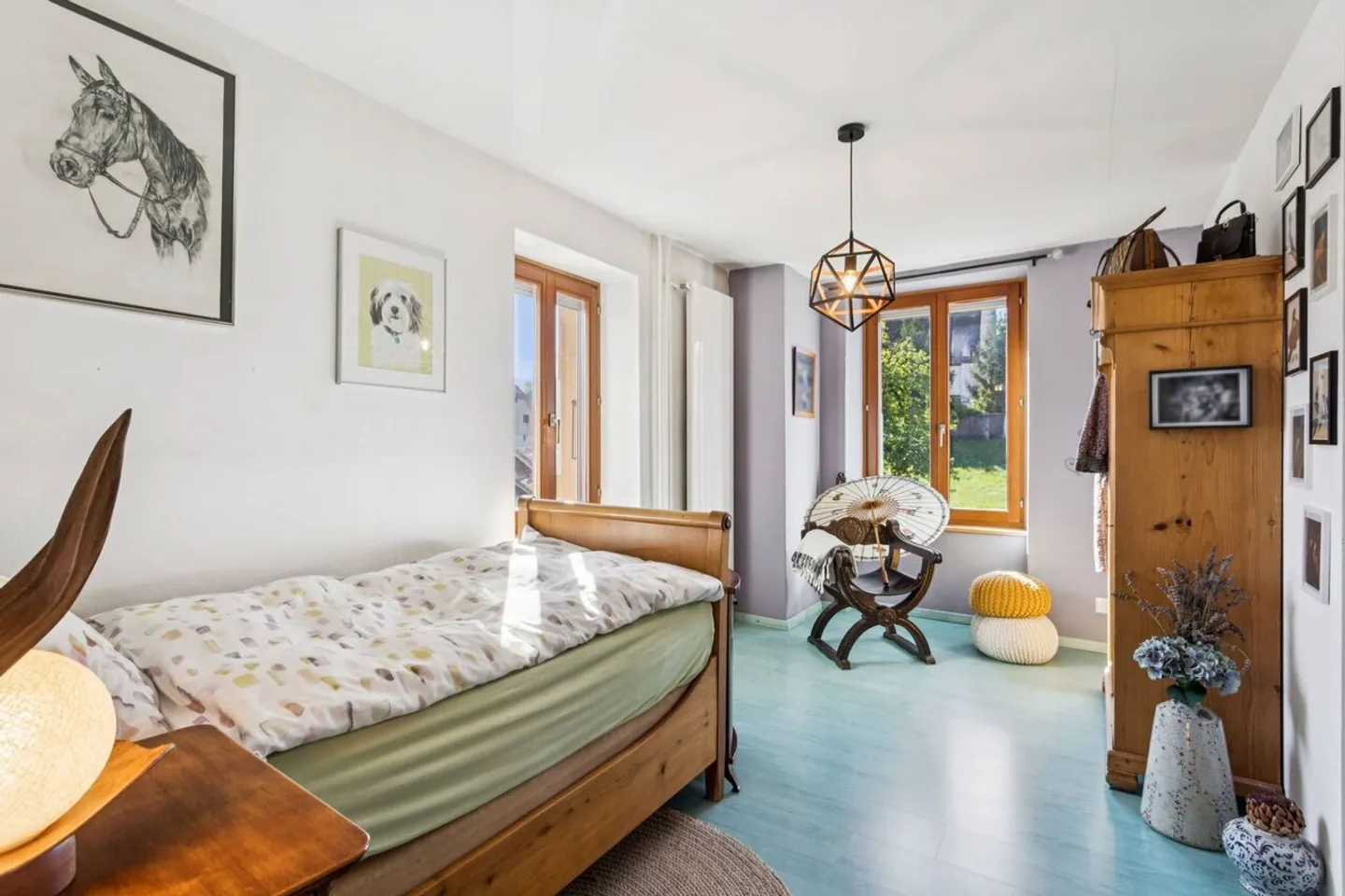 Charming detached house with bucolic garden and potential... - Photo 5 of 13