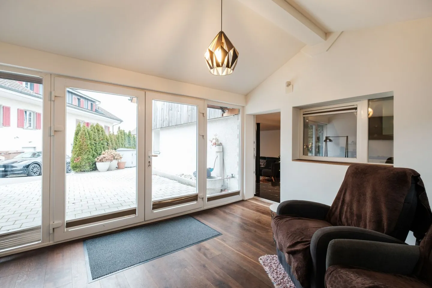 Maison familiale semi-détachée unique à Illnau-Effretikon - Photo 2 sur 16