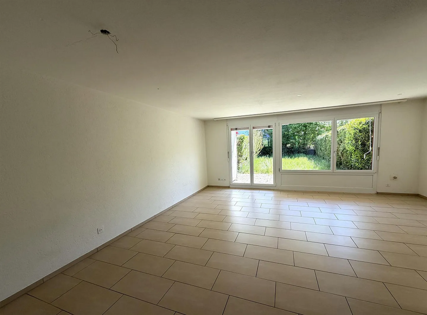 Familienfreundliches Reihenhaus am Rhein - Foto 2 von 12