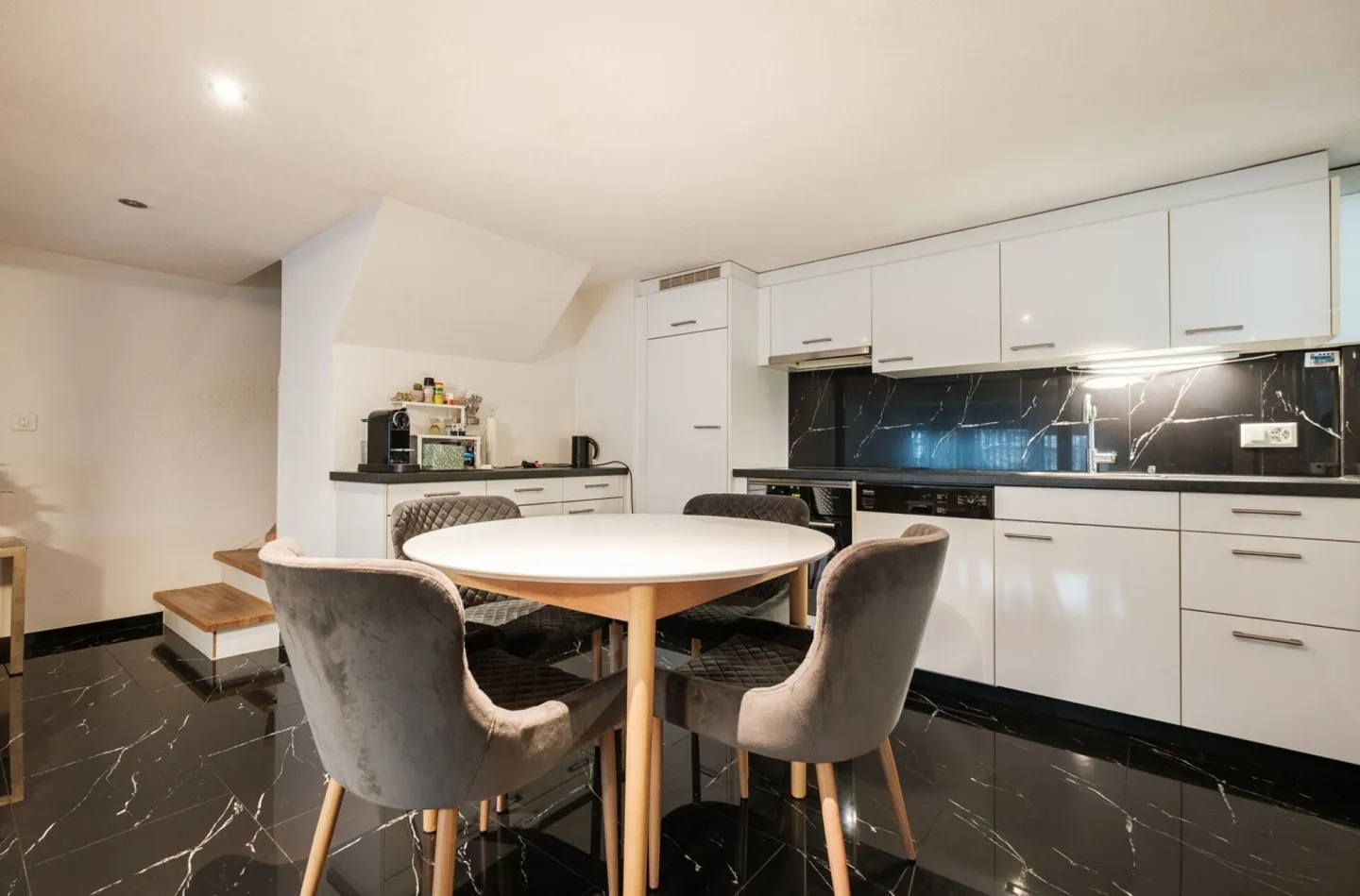 Maison familiale semi-détachée unique à Illnau-Effretikon - Photo 7 sur 16