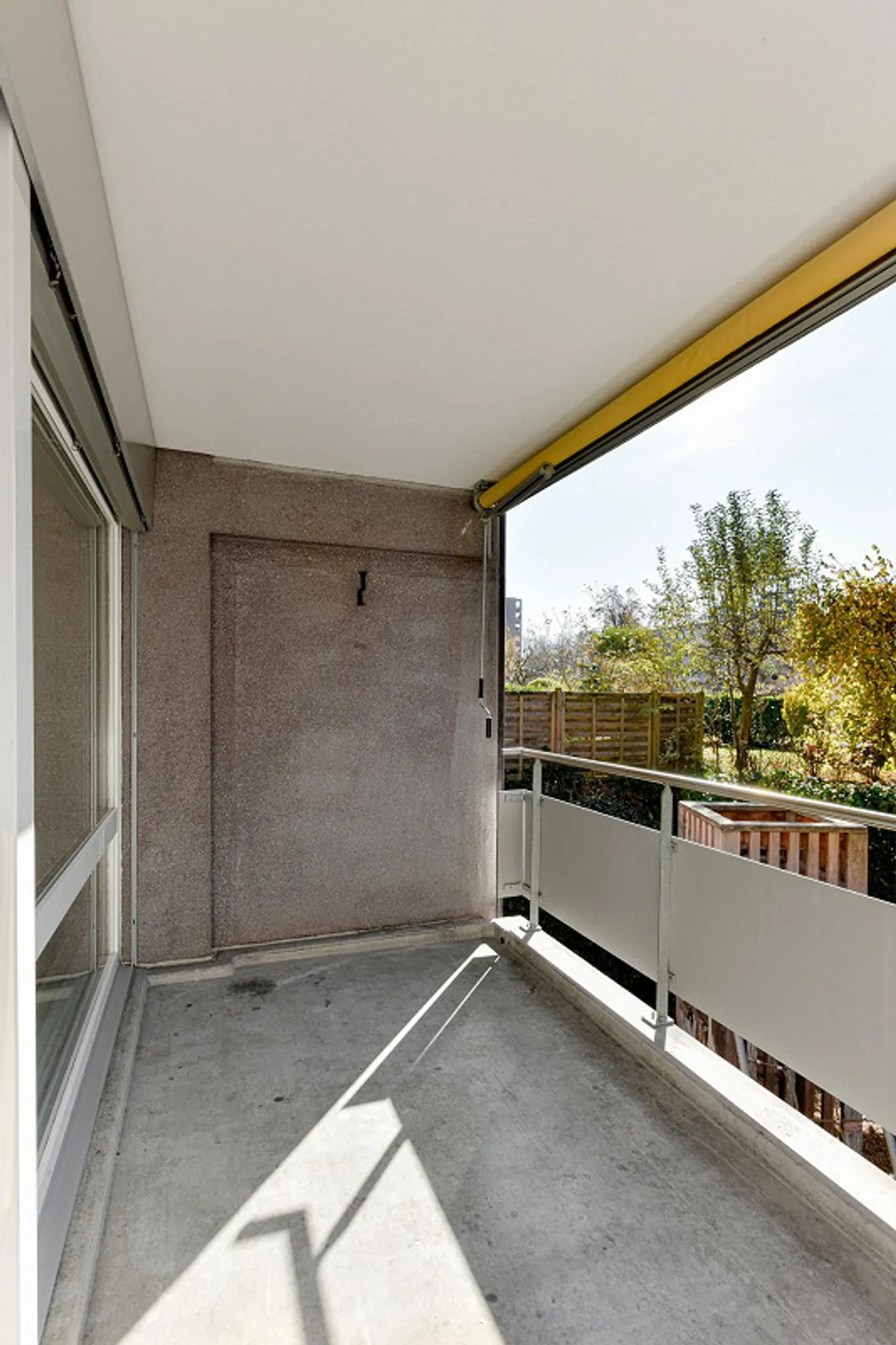 Schöne Aussicht, Cheminée und grosse Terrasse! - Foto 12 von 13