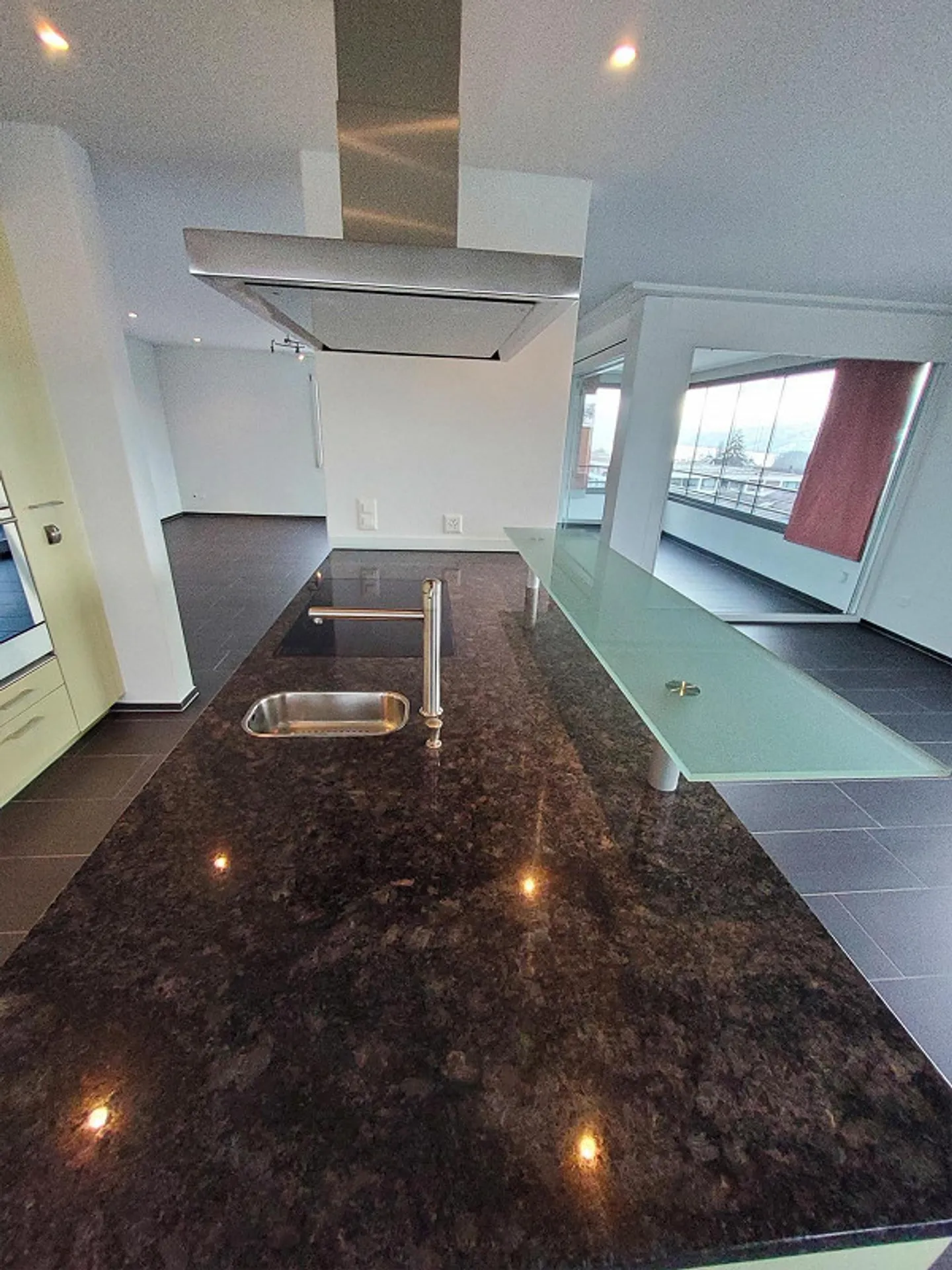 Attico da sogno con vista sul lago e sulle montagne - Foto 2 di 8