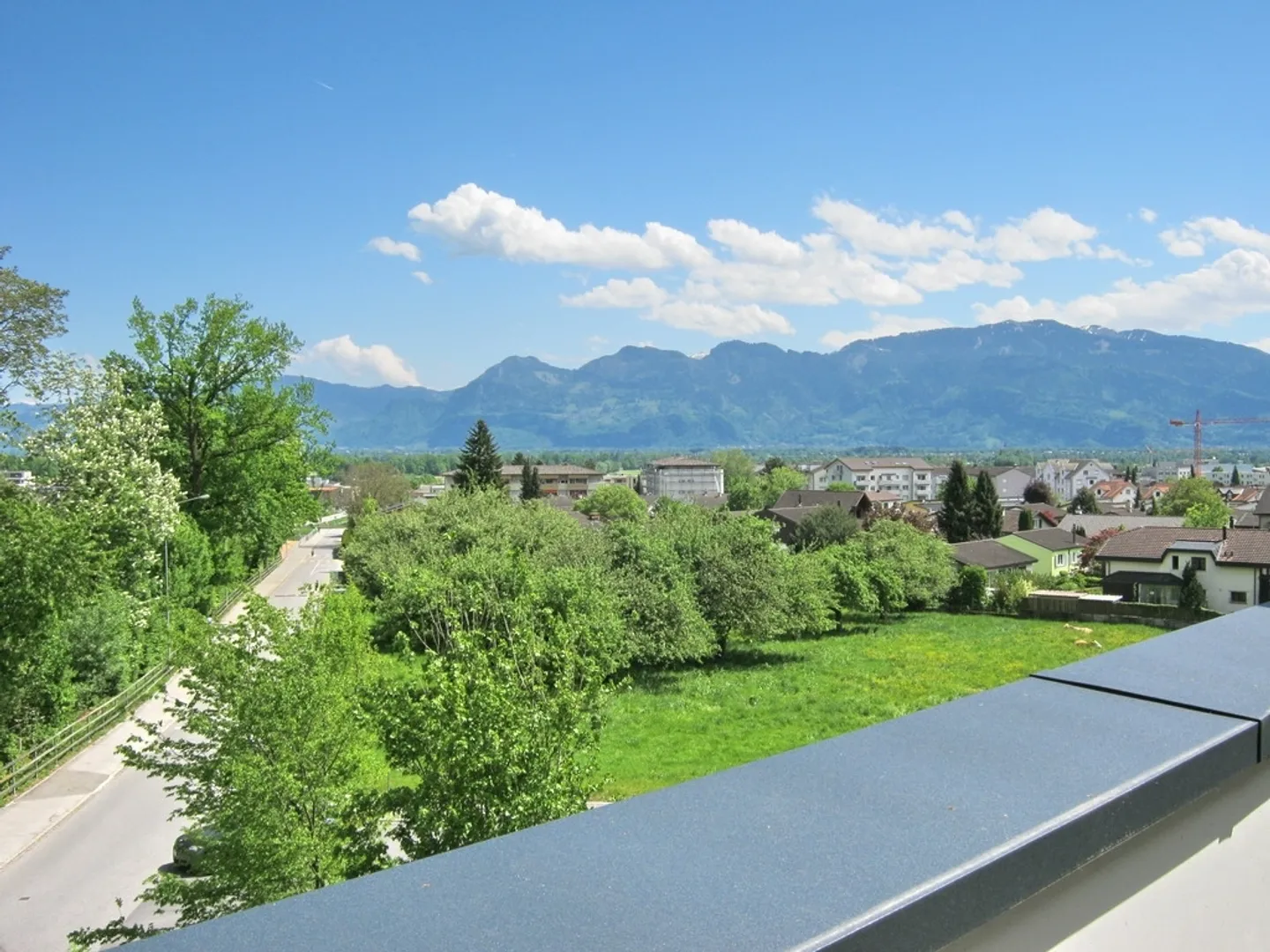 Appartement 3,5 pièces avec vue panoramique - Photo 2 sur 17