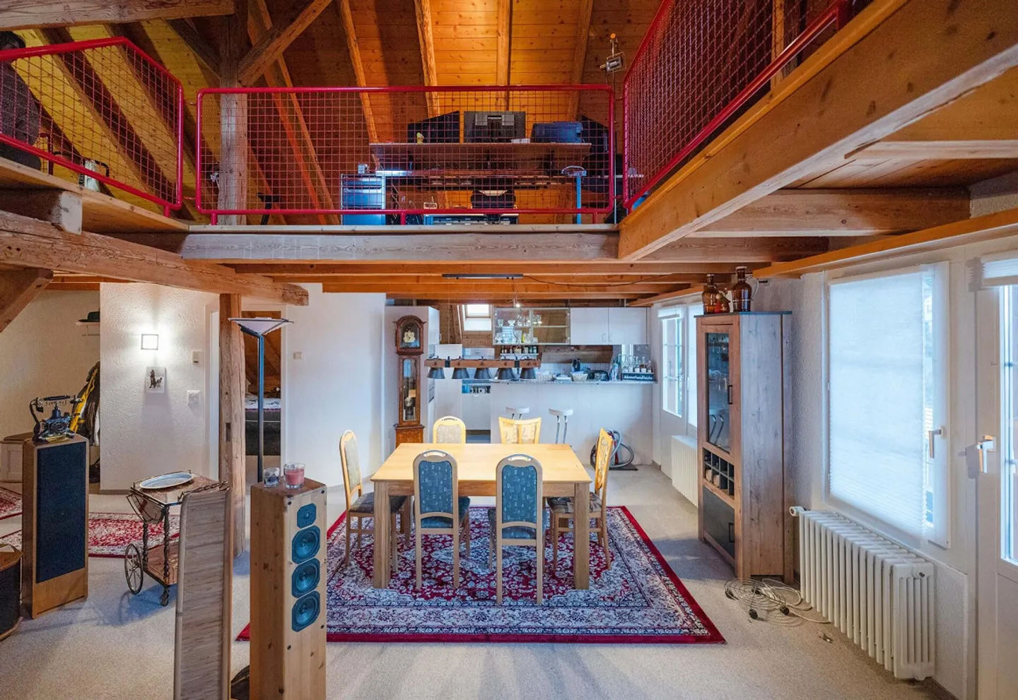 Investment property with potential - Perfectly combined living & commercial. - Photo 12 of 16